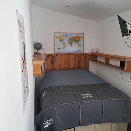 Petit Studio Independant Dans Jardin Avec Parking Et Portail Electrique Marsylia Zewnętrze zdjęcie